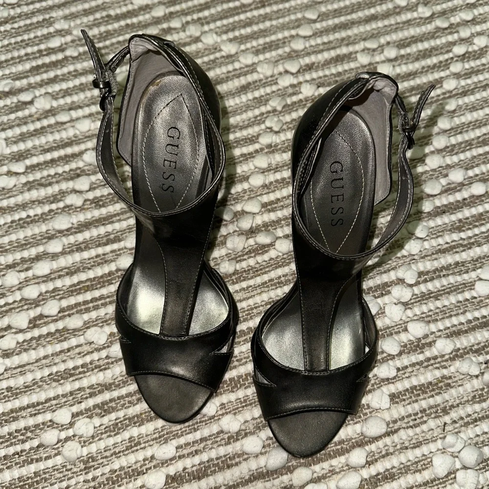 GUESS Heels - Picture 3 of 5